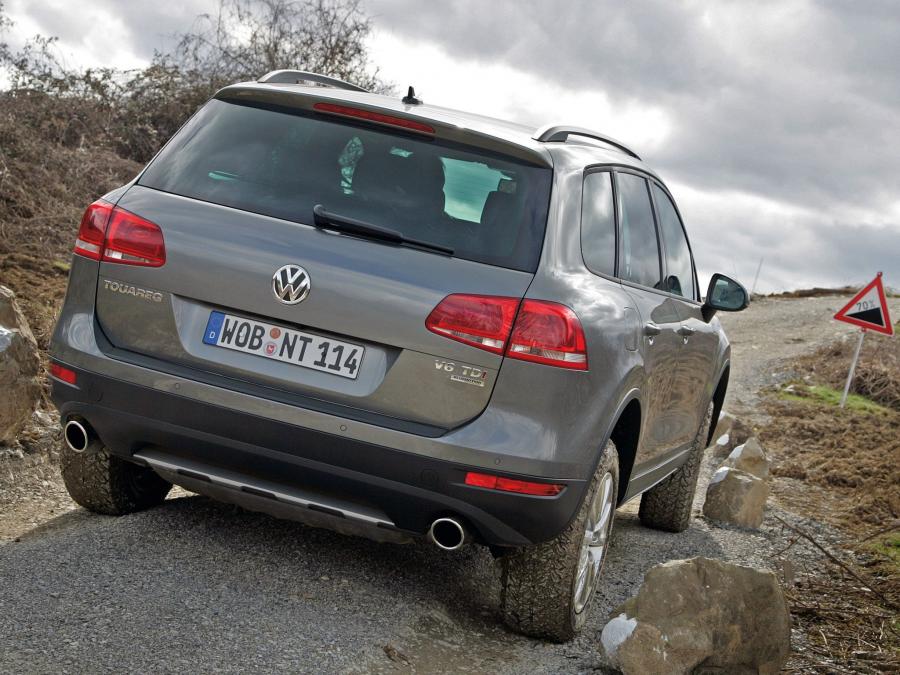  Volkswagen Touareg V6 TDi Terrain Tech Paket 2010 года  (фото 2 из 34)